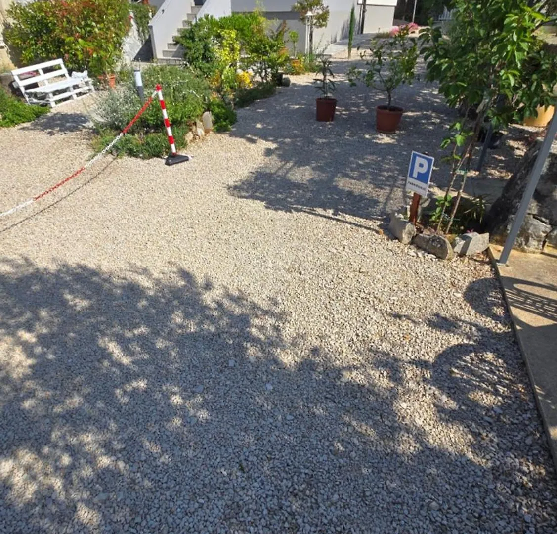 Apartman Luce Brzac Appartement